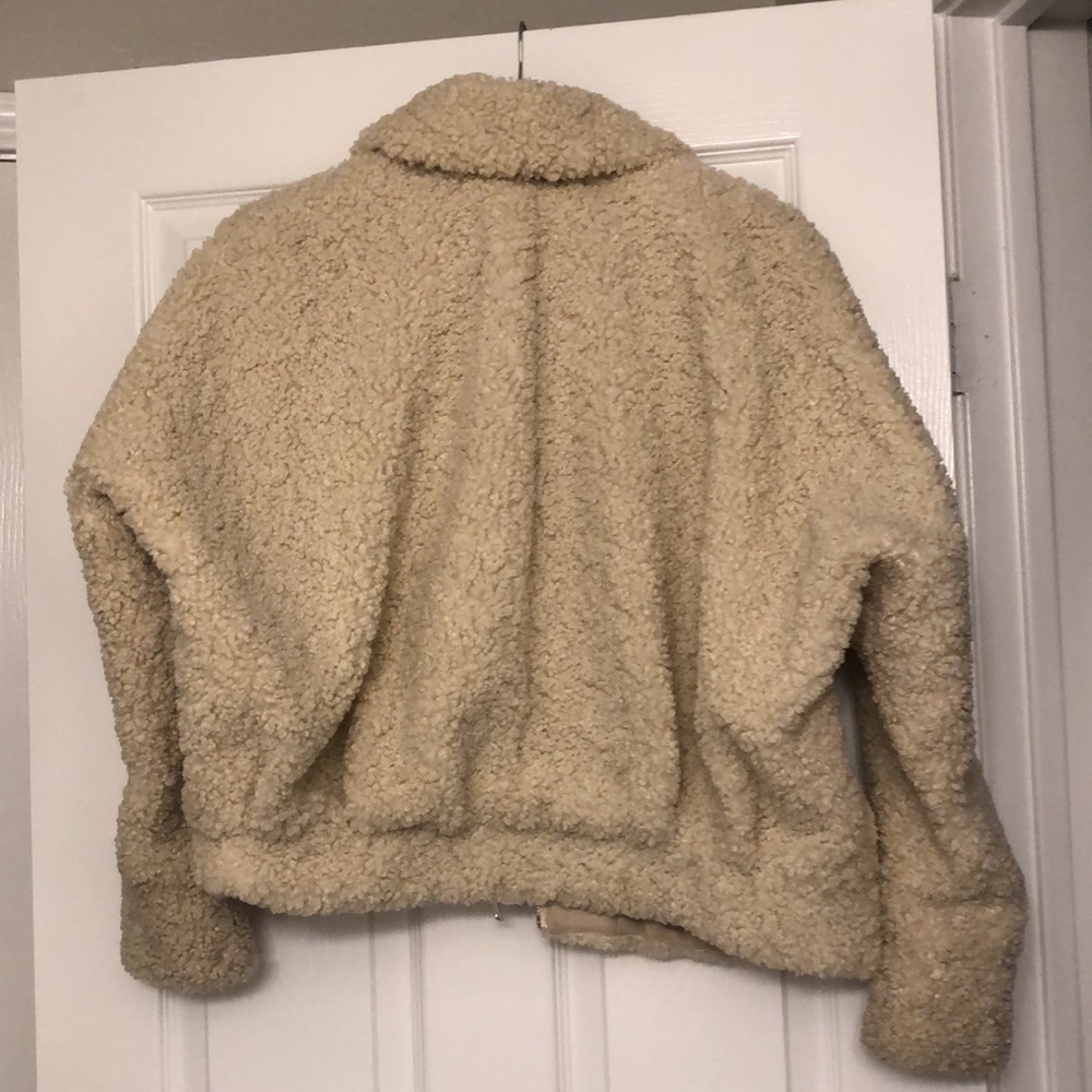 Zara cream fluffy coat - Picture 4 of 4